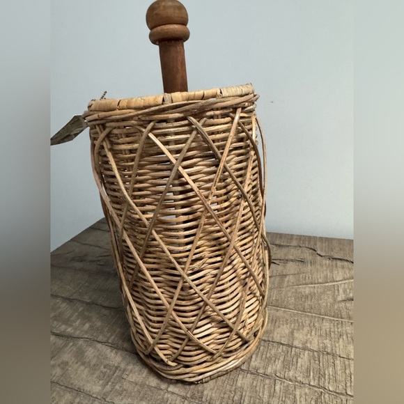 Rustic Rattan Kitchen Roll Holder - Picture 8 of 10